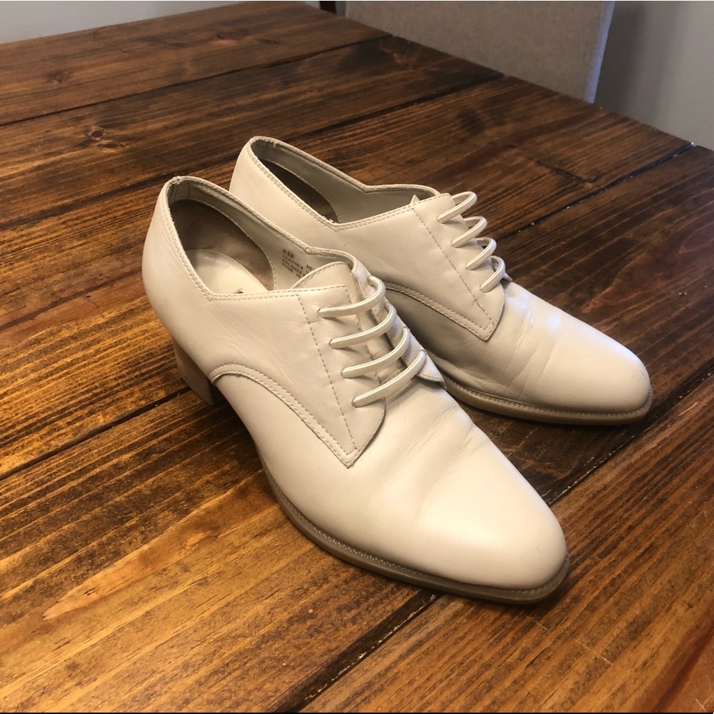 Vintage Aerosoles Oxford Shoes Cream Size 8.5B
